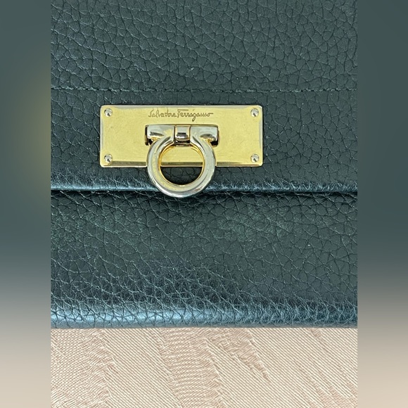 Salvatore Ferragamo Wallet - Picture 8 of 17